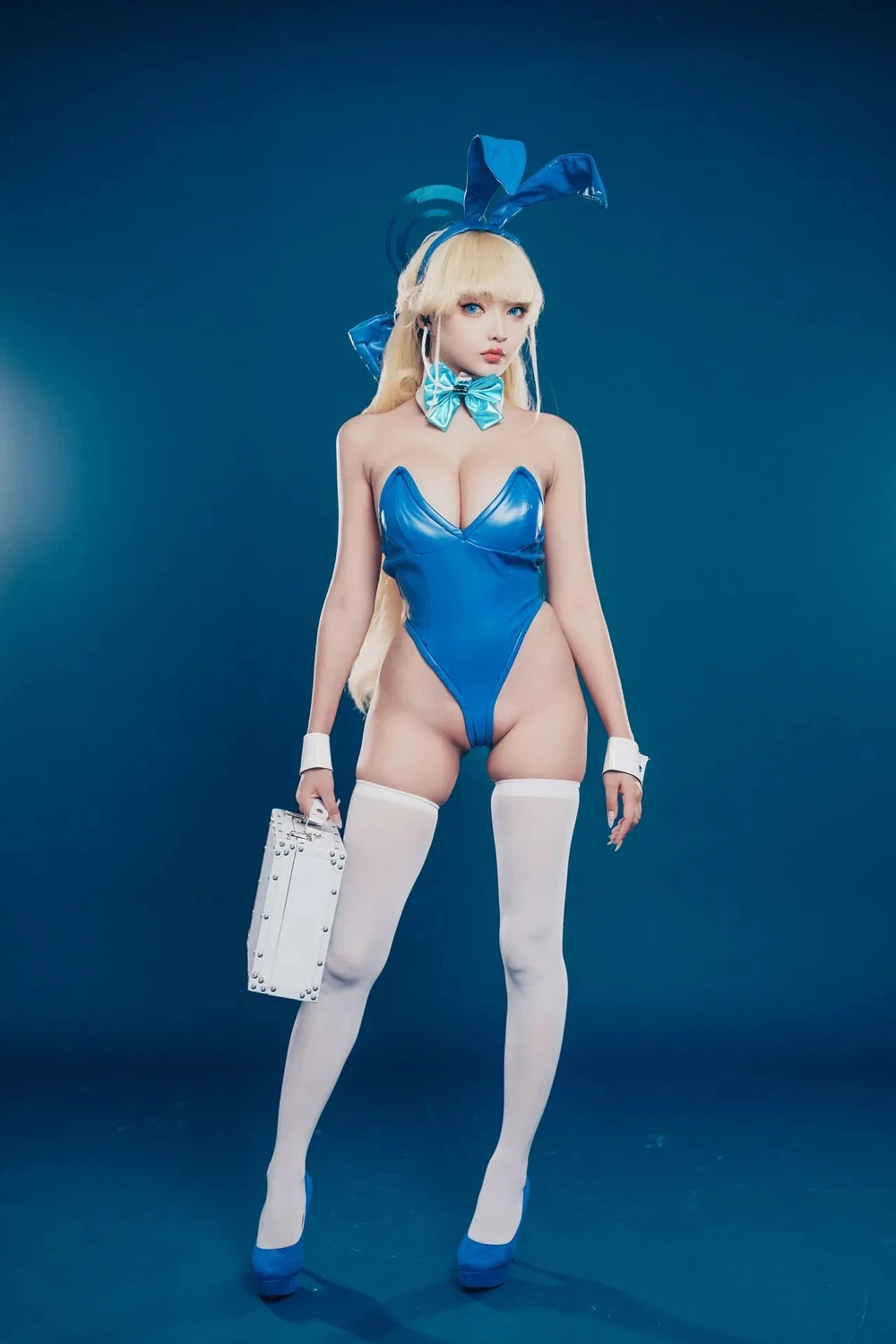 Người Mẫu Xuxu Cosplay Nhân Vật Bunny Girl Cute