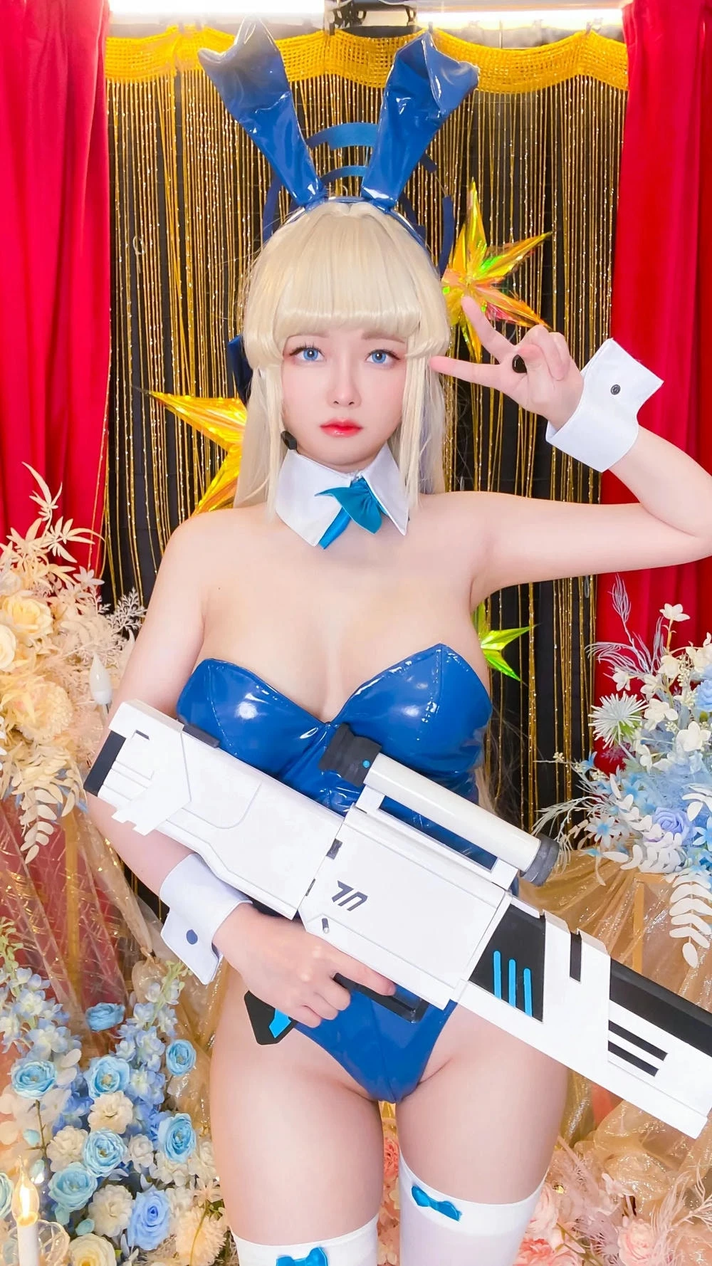 Hình Ảnh Gái Xinh Cosplay Hentai Nhân Vật Blue Archive Toki
