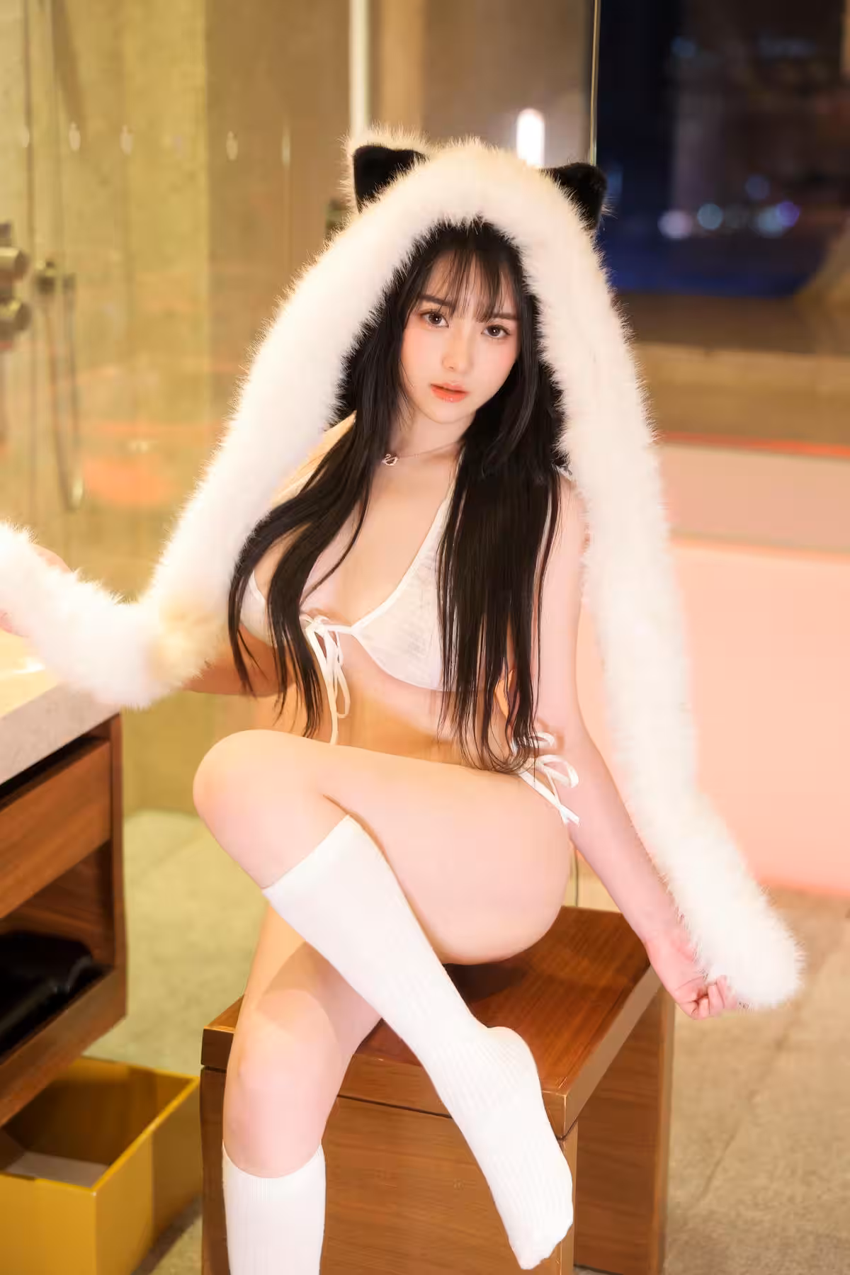 Gái Xinh Gợi Cảm Với Hentai Hồ Ly Quyến Rũ