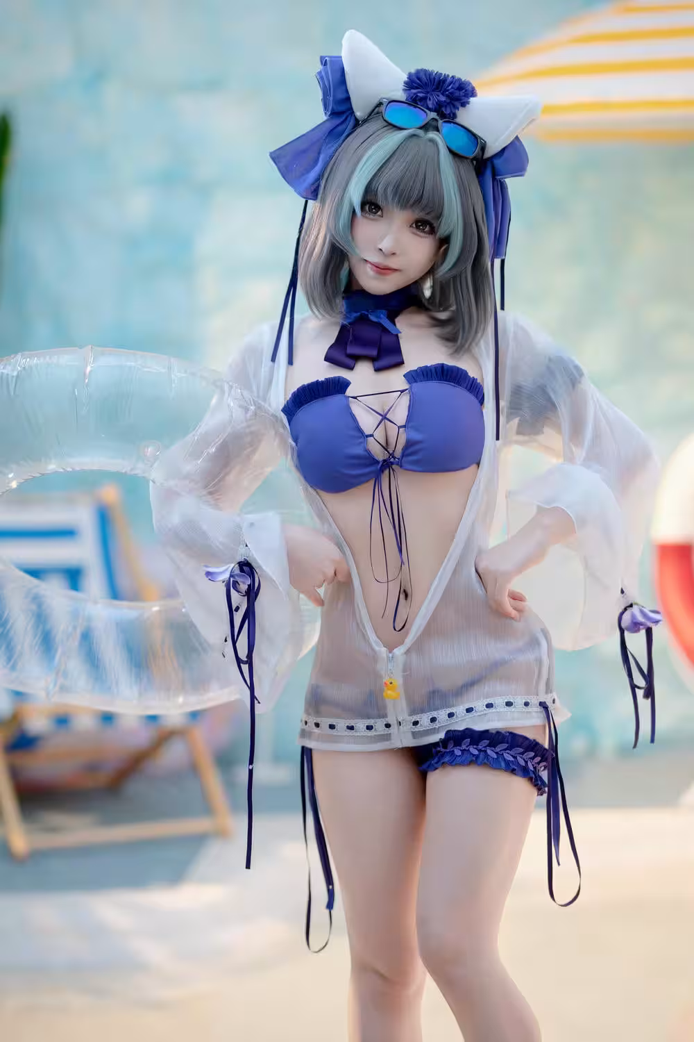 Gái Xinh Loli Hentai Với Bikini Gợi Cảm Tại Bãi Cát Trắng
