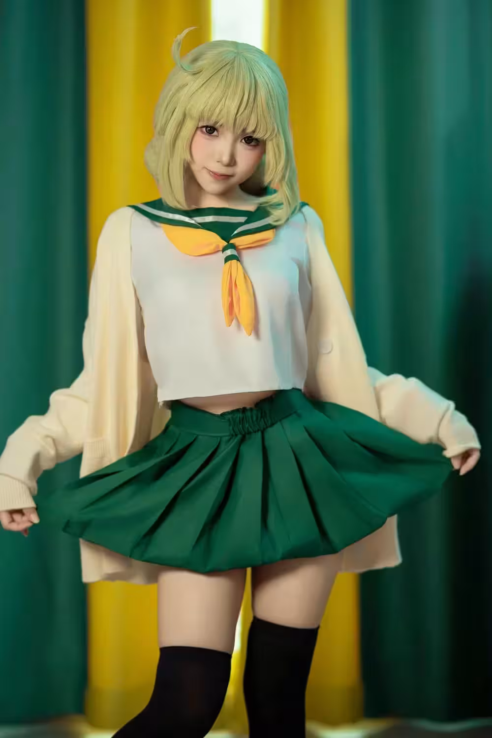 Gái Xinh Hentai Ganyu Nữ Sinh Quyến Rũ