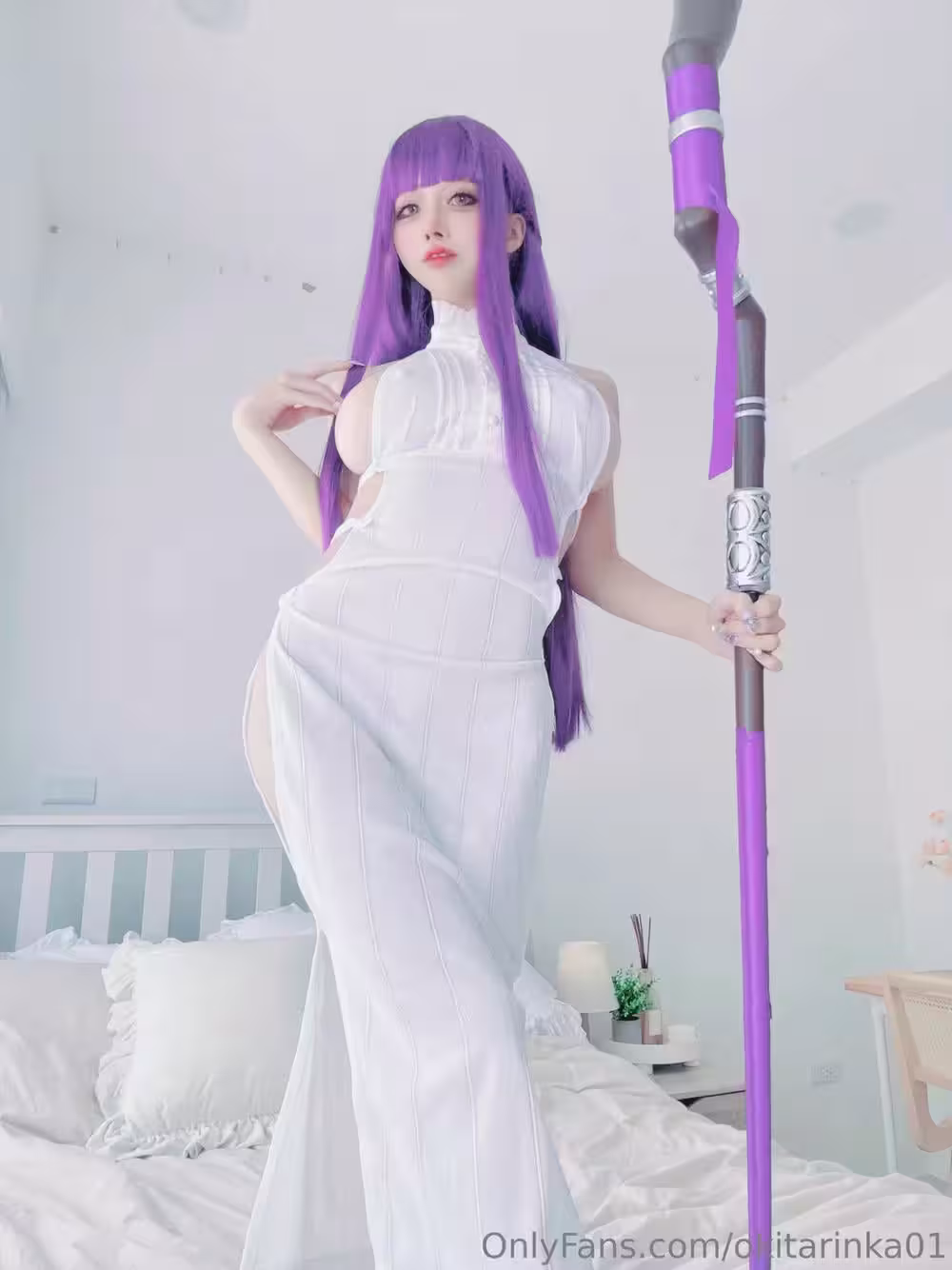 Gái Xinh Chân Dài Cosplay Hentai Nữ Phù Thủy Quyến Rũ