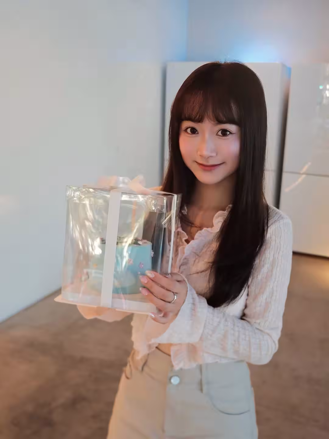 Gái Xinh Với Khuôn Mặt Xinh Tươi Trong Sáng