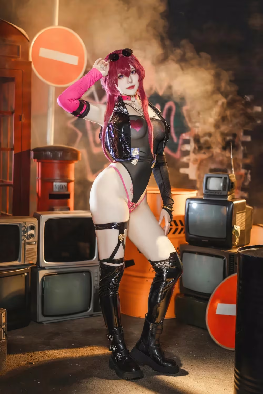 Gái Xinh Hentai Cosplay Nữ Dancer Xinh Đẹp Quyến Rũ