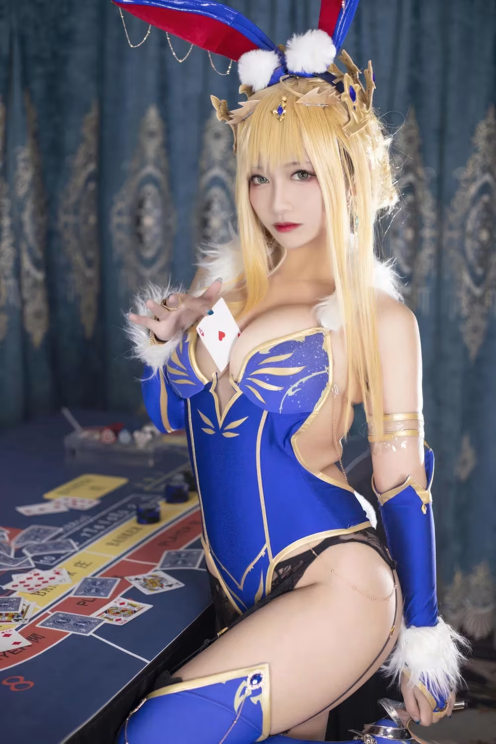 Hot Girl Chân Dài Hentai Cosplay Hầu Gái Casino Quyến Rũ Xinh Đẹp
