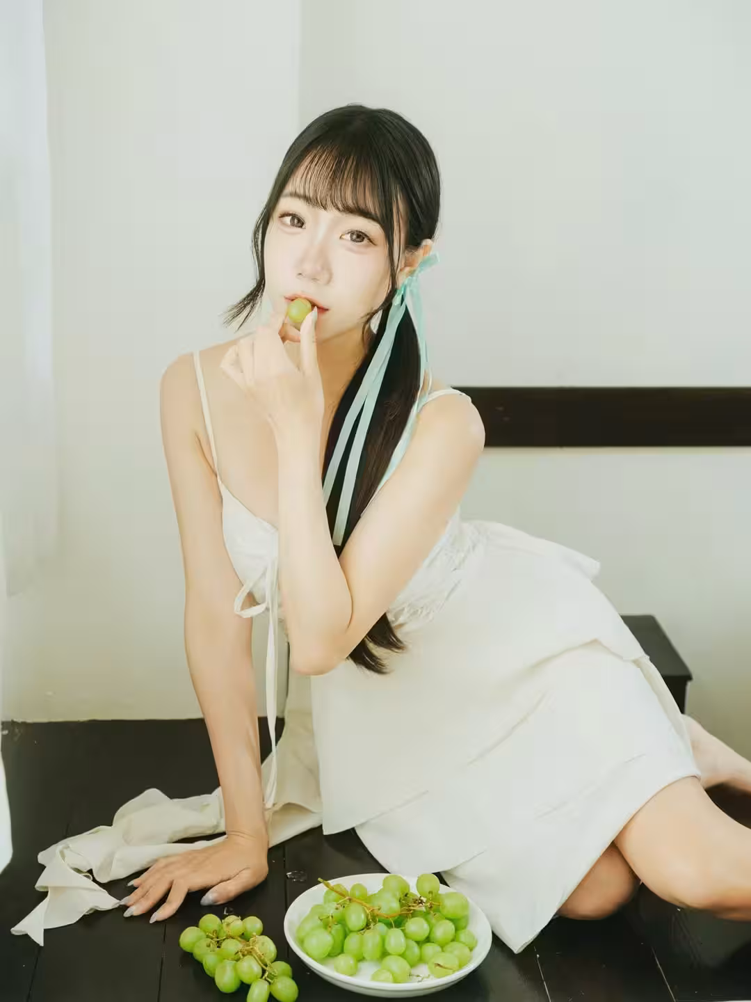 Gái Xinh Với Vẻ Ngoài Nóng Bỏng Và Đường Cong Quyến Rũ 